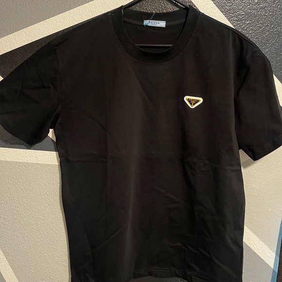 prada T-shirt - Picture 1 of 3